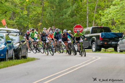 Many hundred-milers start slow, not at the Lumberjack however. Photo by Jack Kunnen