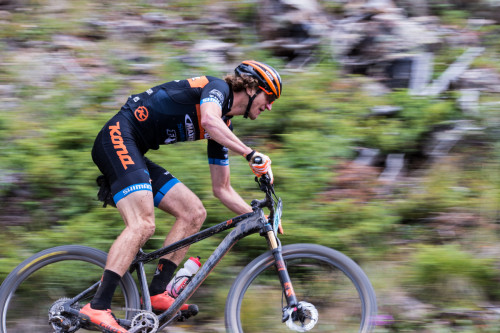 Barry Wicks attacks the Colorado trail DH to make up some time he lost on stage 1. Photo by Liam Doran