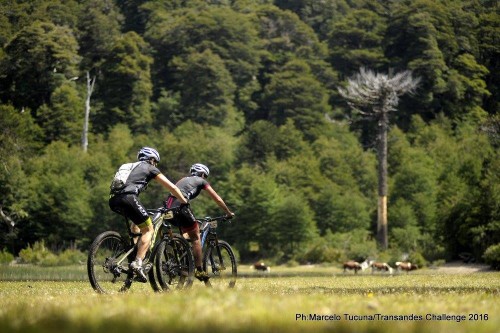 Open Mixed team of Maria Paz Lizama and Eugenio Parra. Photo by: Marcelo Tucuna/TransAndes Challenge 2016