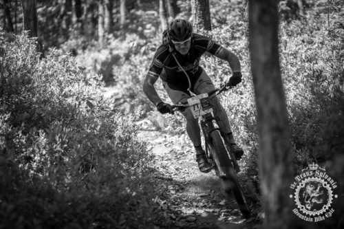 Phil Beard (Bicycle Express Racing) leans into a turn. The singletrack is tight and leaves little room for error throughout the NoTubes Trans-Sylvania Epic. 