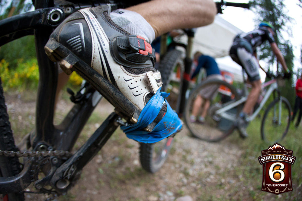 Michael Manka was forced to do his best Dave Stoller impersonation after his cleat fell off. Photo by: Gibson Images